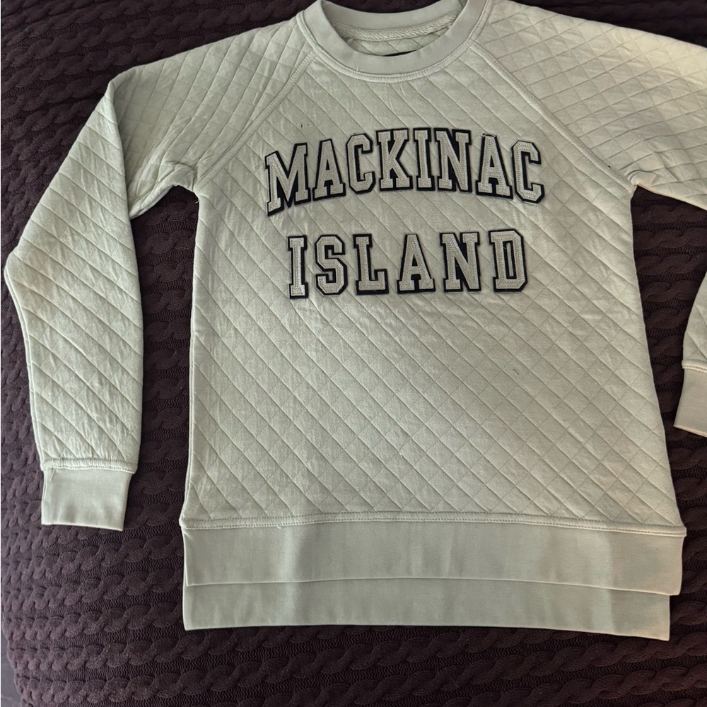 Mackinac Island Quilted Crewneck Sweatshirt - Sage Green